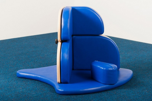 Стул угловой напольный в комплекте с подкатным столиком фото 3